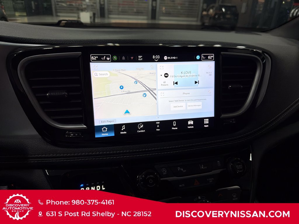 Used 2025 Chrysler Pacifica Limited FWD image 16