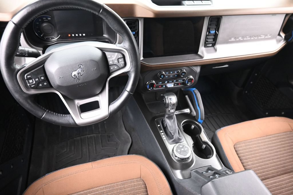 Used 2023 Ford Bronco Outer Banks AWD/4WD image 14