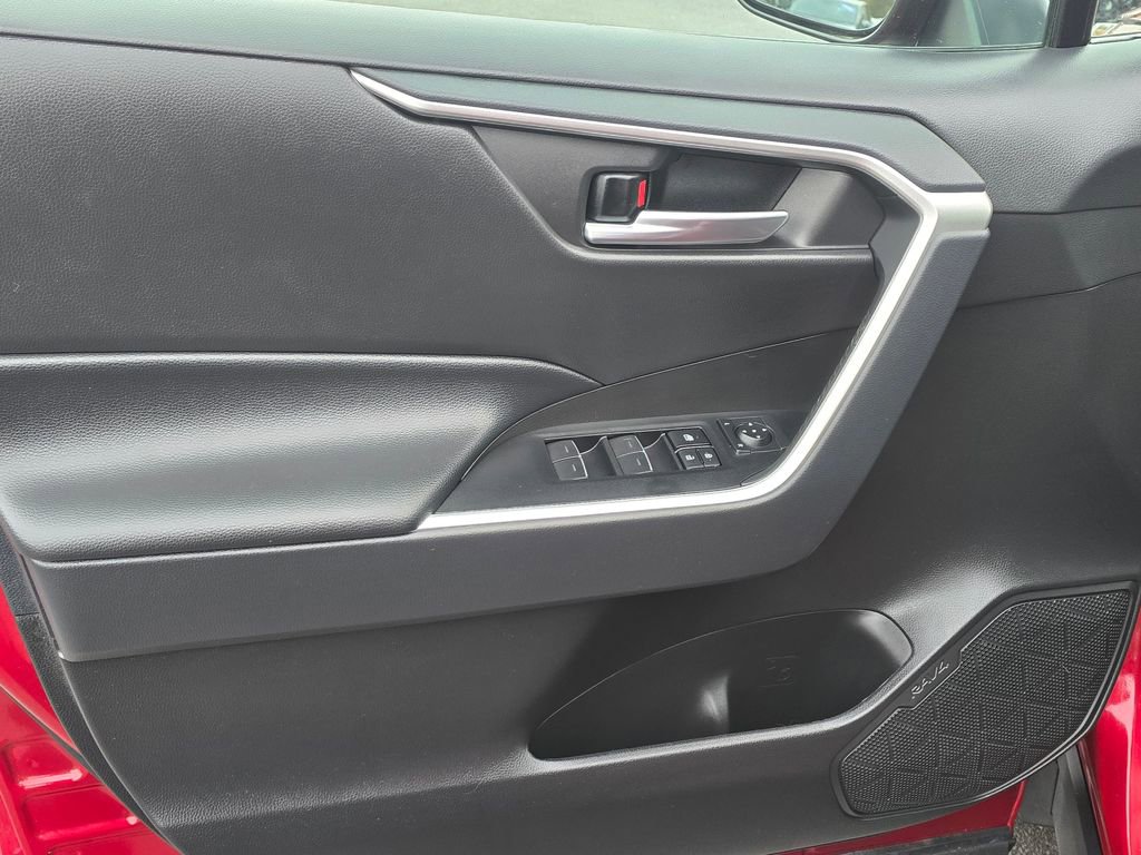 Used 2023 Toyota RAV4 XLE w/ Convenience Package AWD/4WD image 17