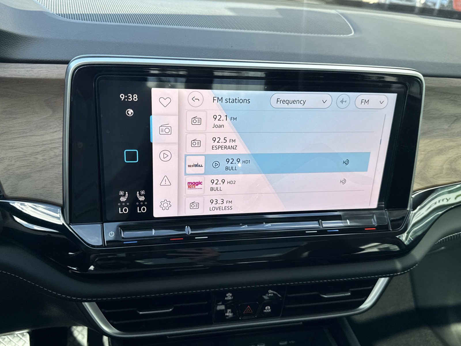 New 2026 Volkswagen Atlas SE image 26