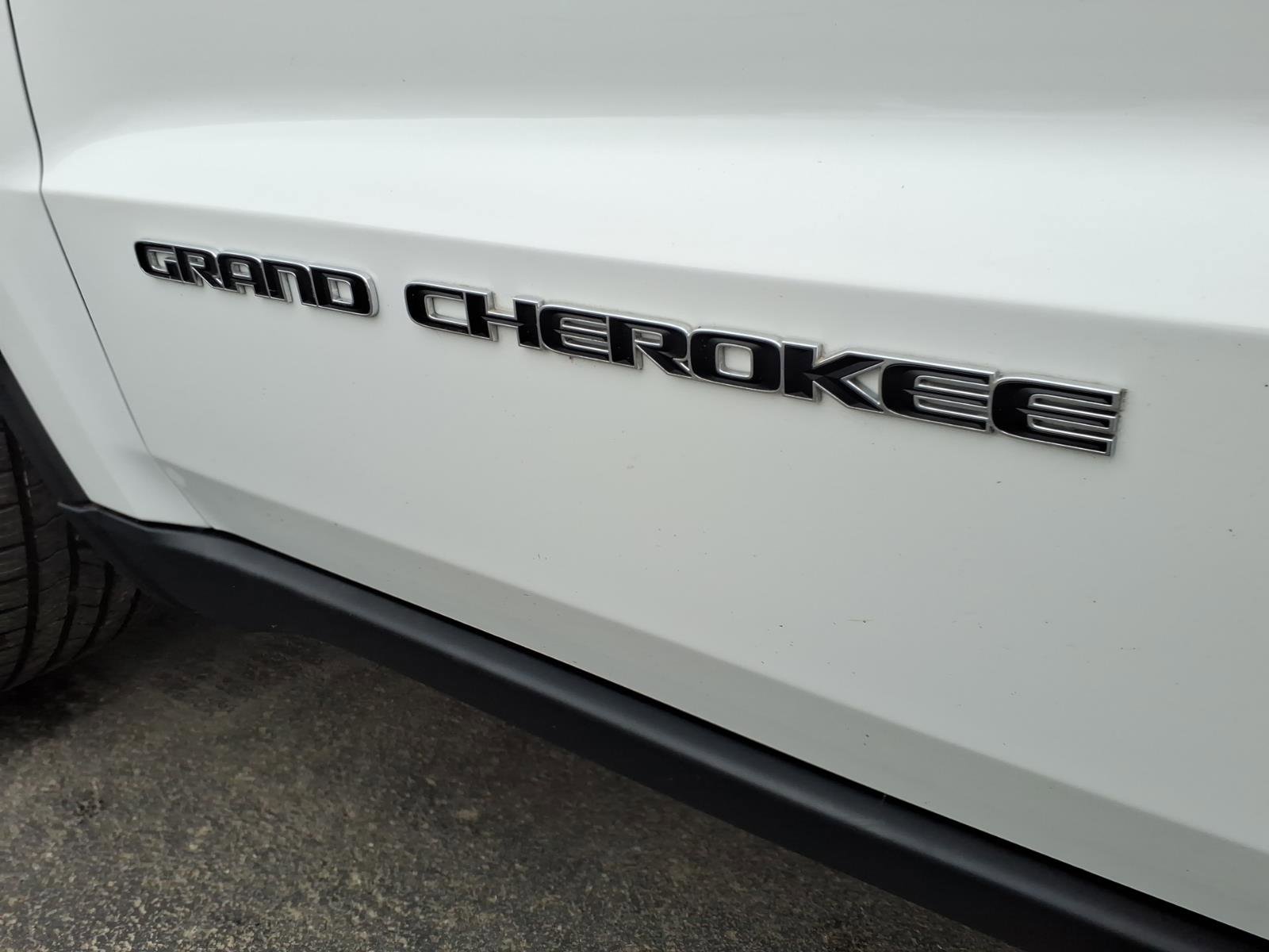 Used 2021 Jeep Grand Cherokee Limited AWD/4WD image 31