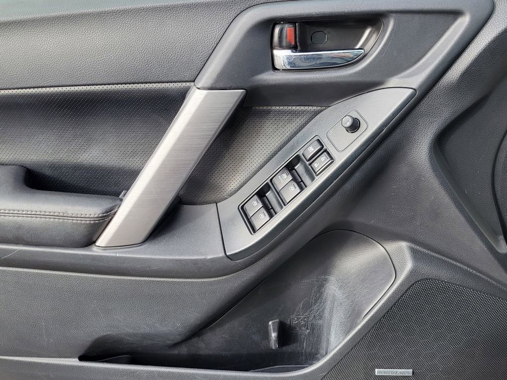 Used 2016 Subaru Forester 2.0XT Touring w/ Eyesight & Navigation System image 14