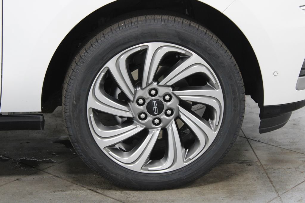 Used 2023 Lincoln Navigator Reserve image 12