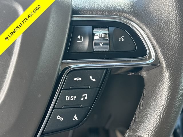 Used 2022 Ford Explorer Platinum w/ Equipment Group 601A AWD/4WD image 22