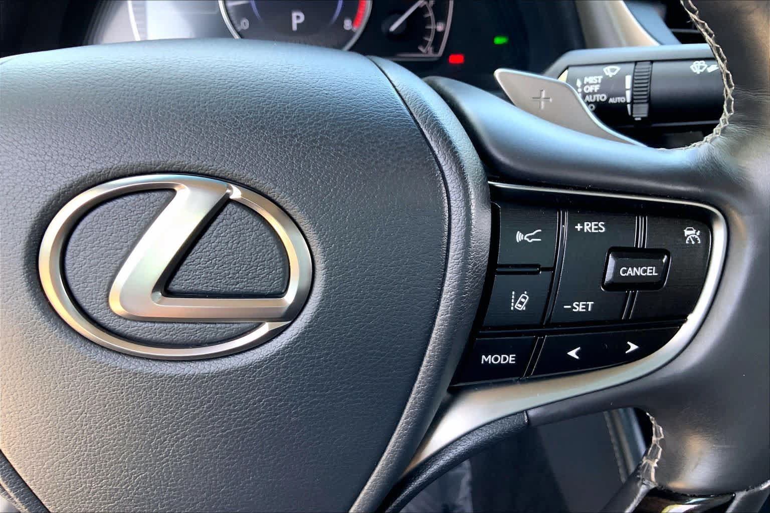 Certified 2021 Lexus ES 350 w/ Premium Package FWD image 25