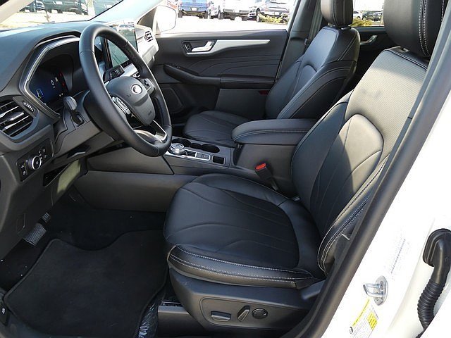 New 2025 Ford Escape SE w/ PHEV Premium Package image 10