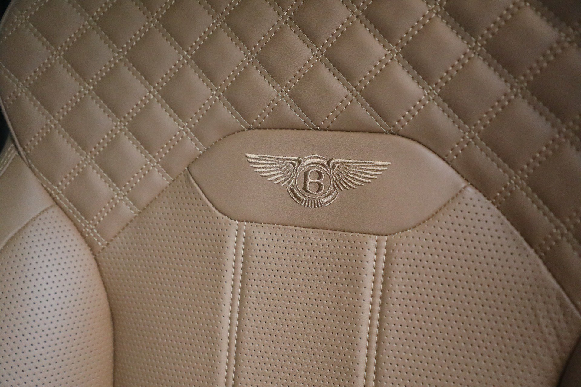 Certified 2021 Bentley Bentayga Speed AWD/4WD image 33