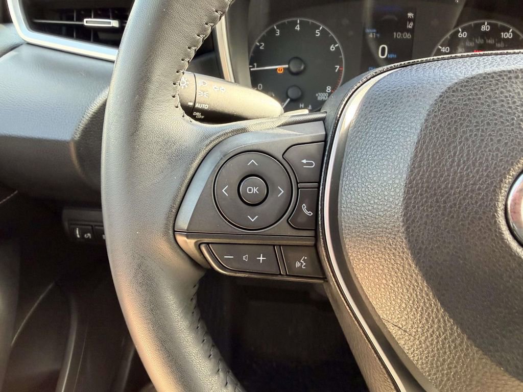Used 2024 Toyota Corolla SE image 9