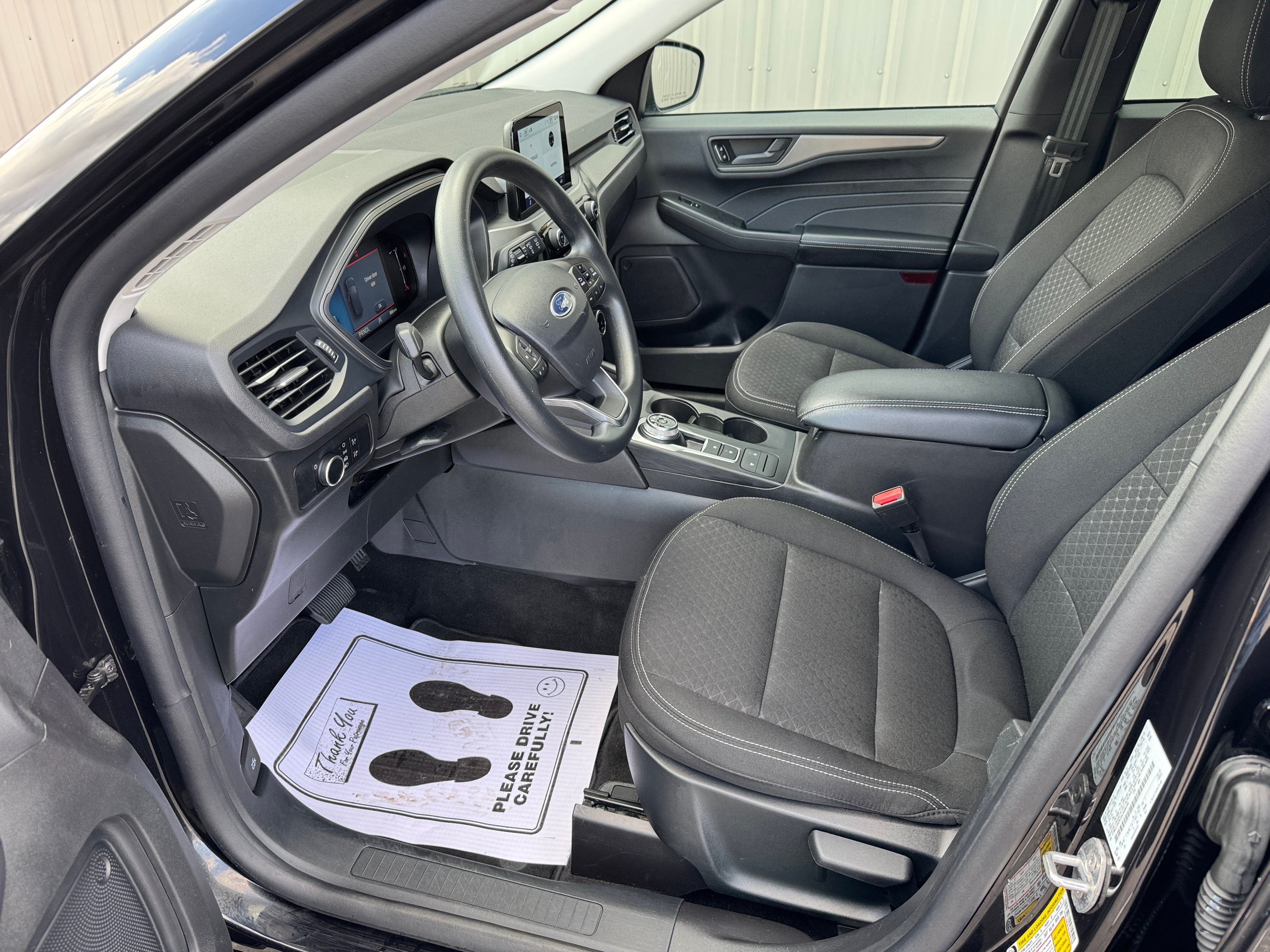 Used 2025 Ford Escape Active AWD/4WD image 9