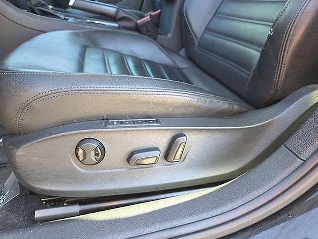 Used 2016 Volkswagen Passat 1.8T SEL Premium image 50