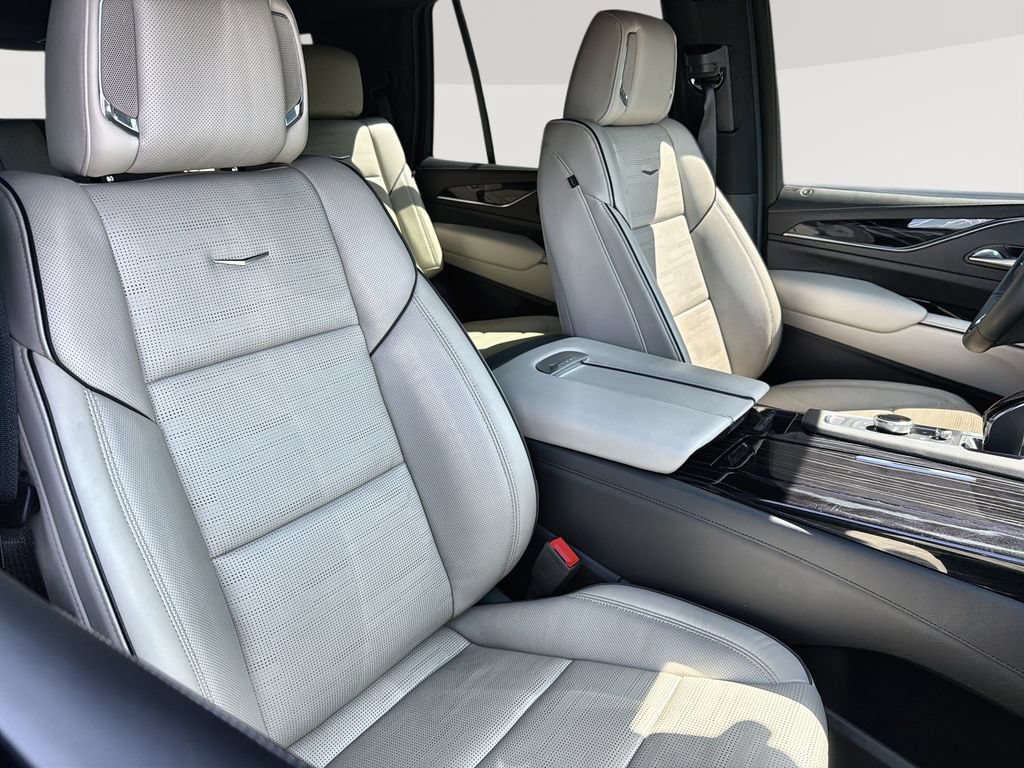 Certified 2023 Cadillac Escalade Sport w/ Touring Package AWD/4WD image 27