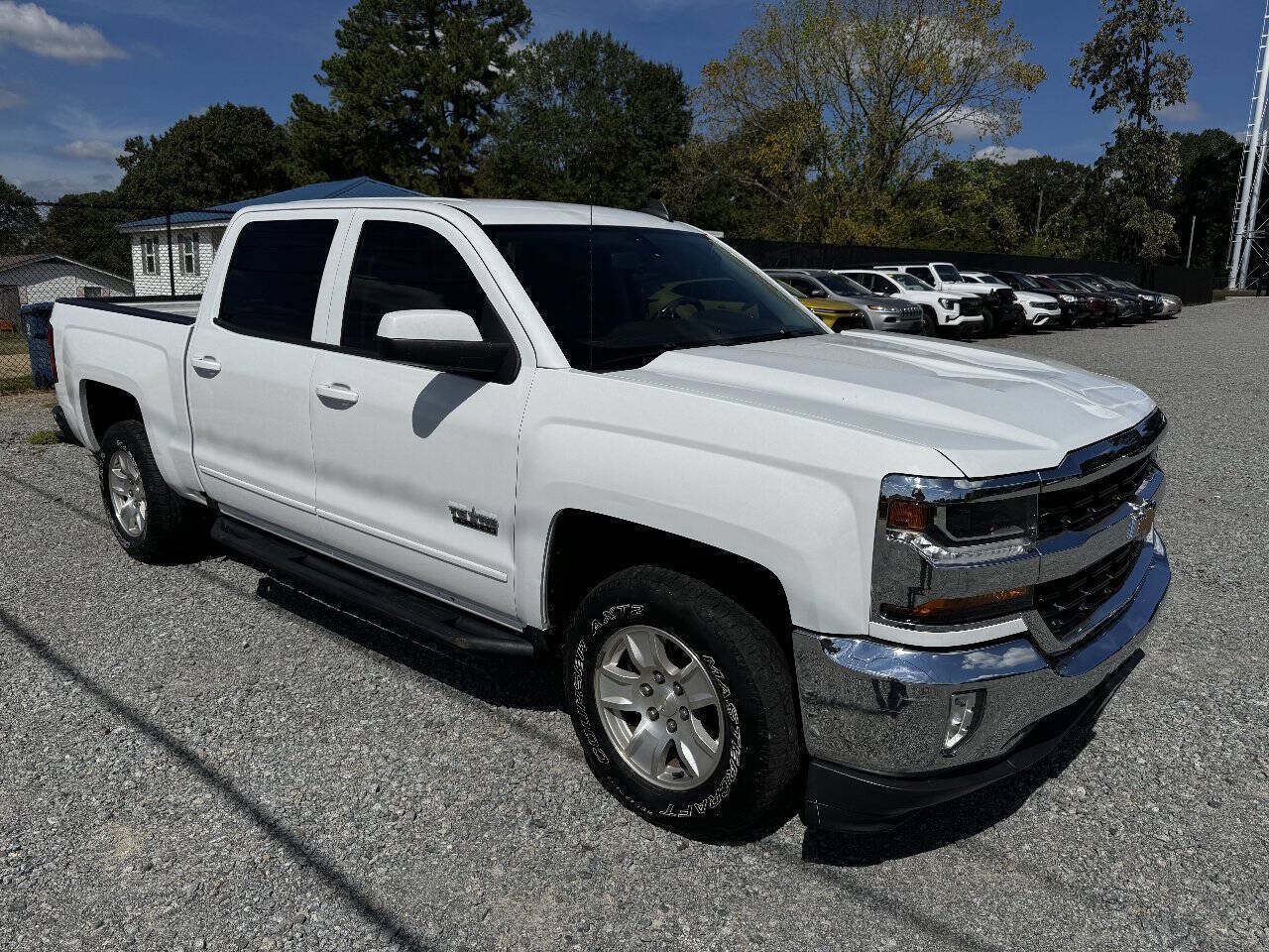 Used 2018 Chevrolet Silverado 1500 LT w/ Texas Edition RWD image 5