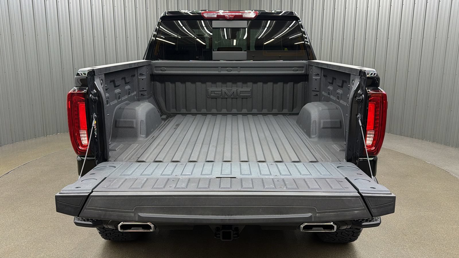 Used 2026 GMC Sierra 1500 Denali Ultimate AWD/4WD image 18