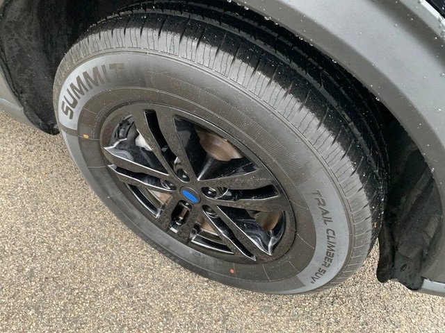 Used 2022 Ford Explorer XLT w/ Equipment Group 202A image 11