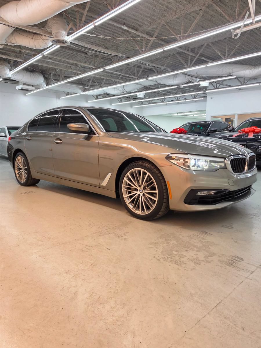 Used 2018 BMW 540i RWD image 15