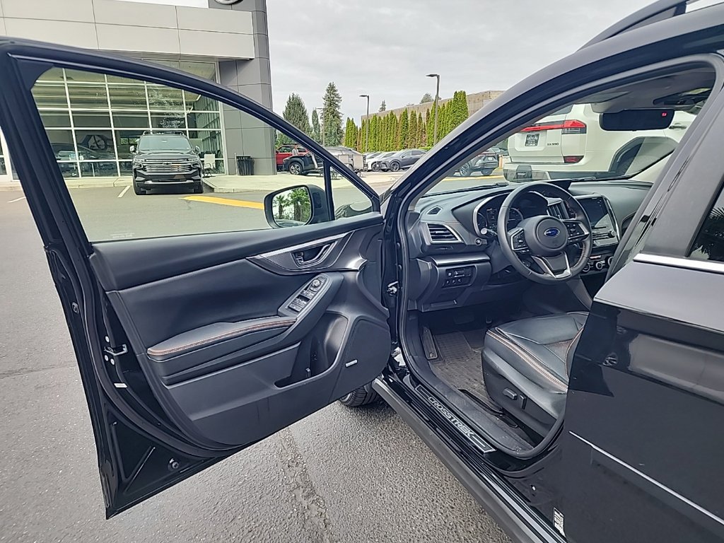 Used 2023 Subaru Crosstrek 2.5i Limited AWD/4WD image 9