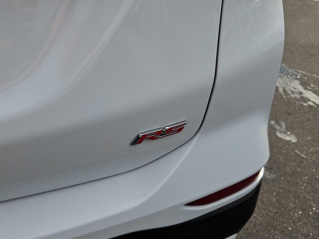 Used 2024 Chevrolet Equinox RS w/ RS Leather Package image 31