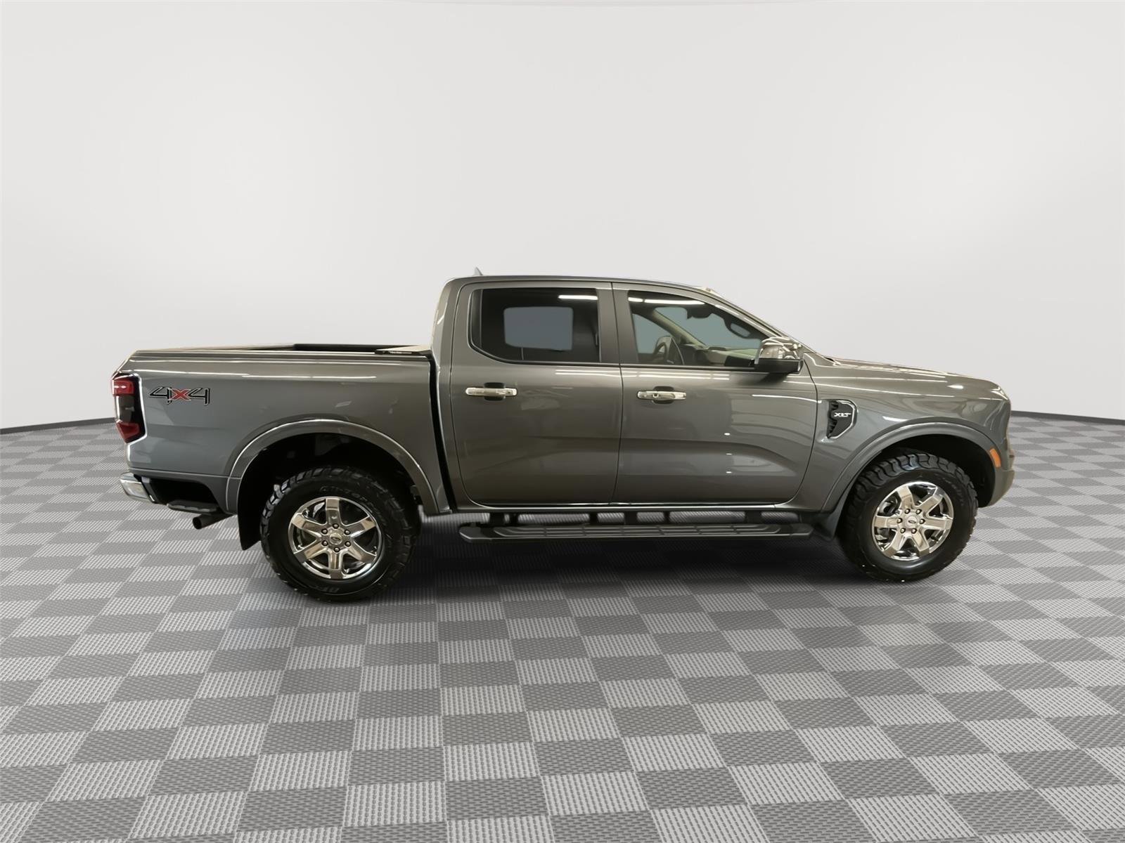 Used 2025 Ford Ranger XLT w/ Equipment Group 301A High AWD/4WD image 4