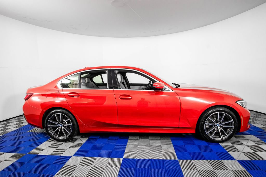 Used 2021 BMW 330i Sedan w/ Convenience Package RWD image 4