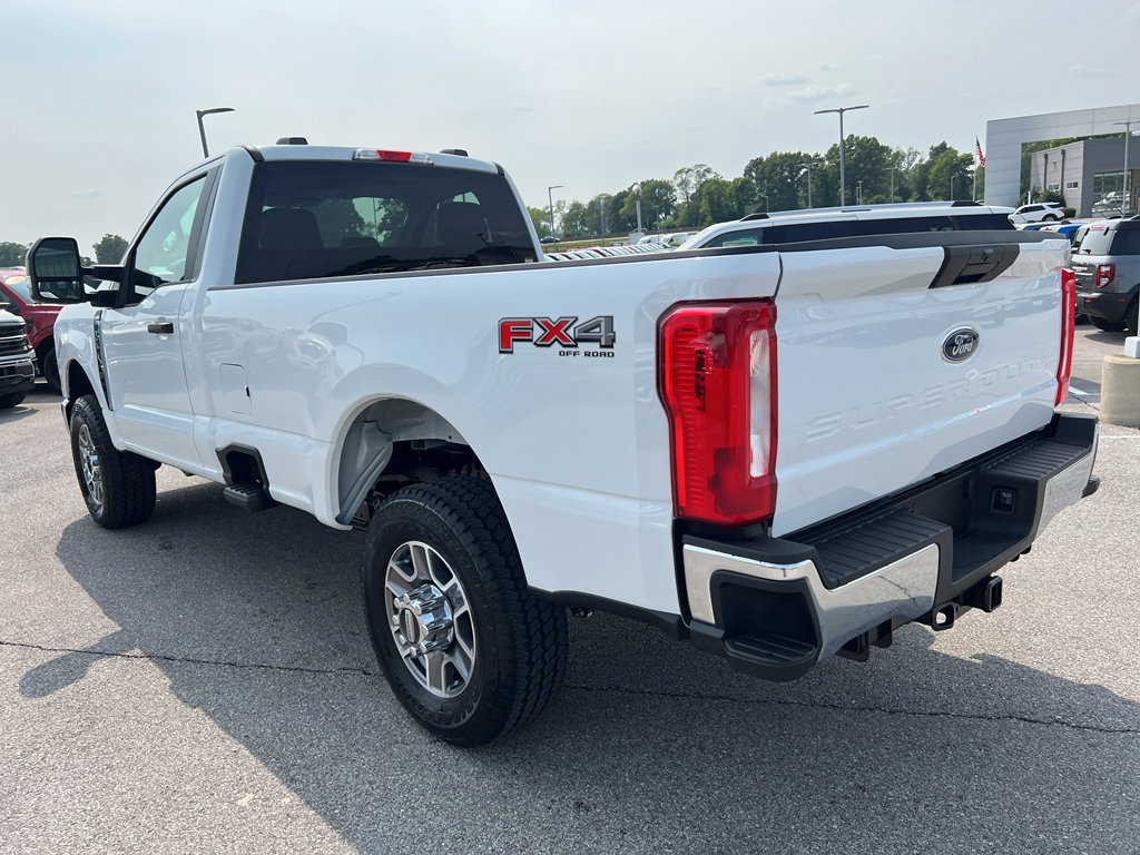 New 2025 Ford F250 XLT image 8