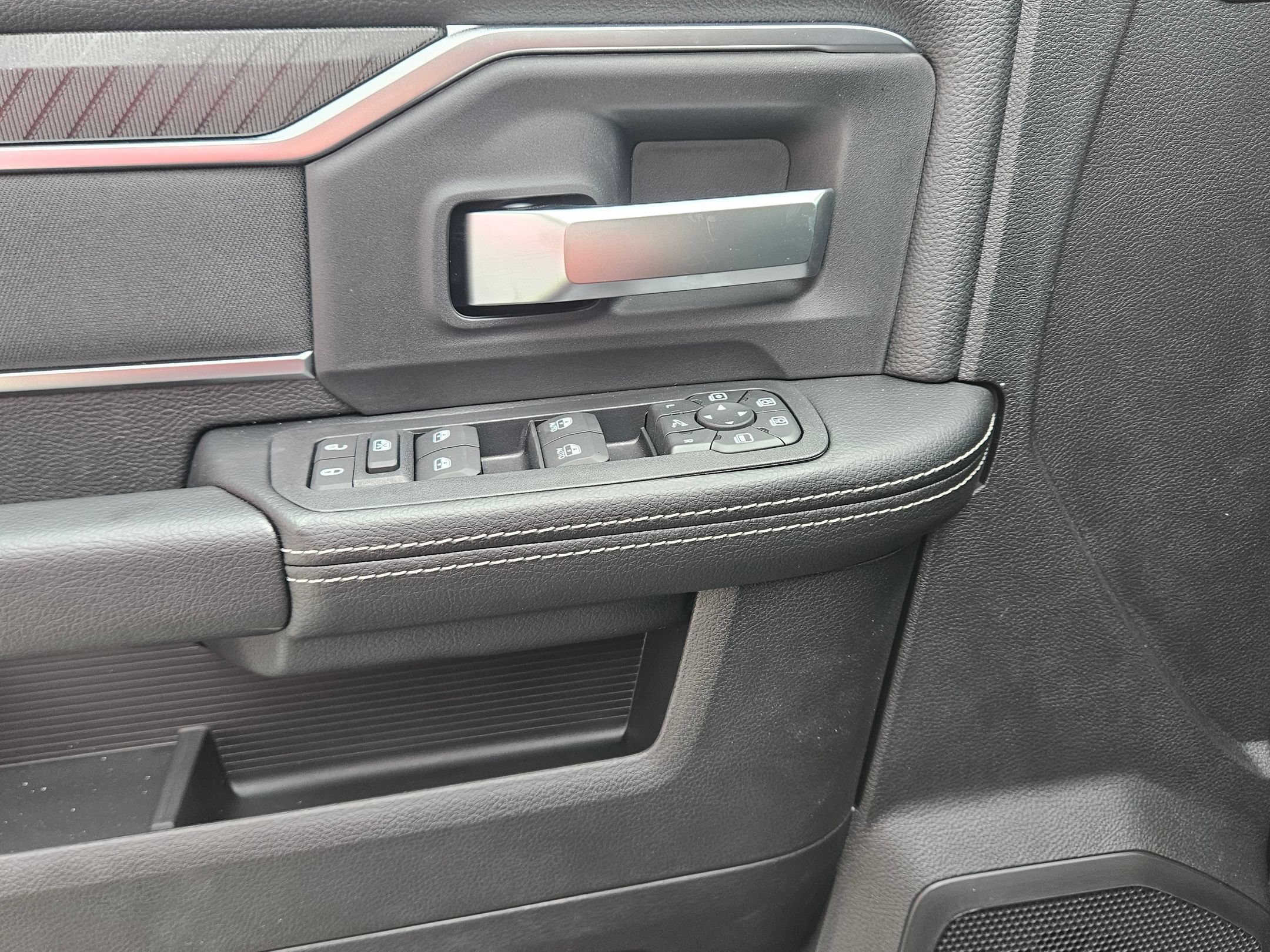 New 2026 RAM 2500 Big Horn AWD/4WD image 17