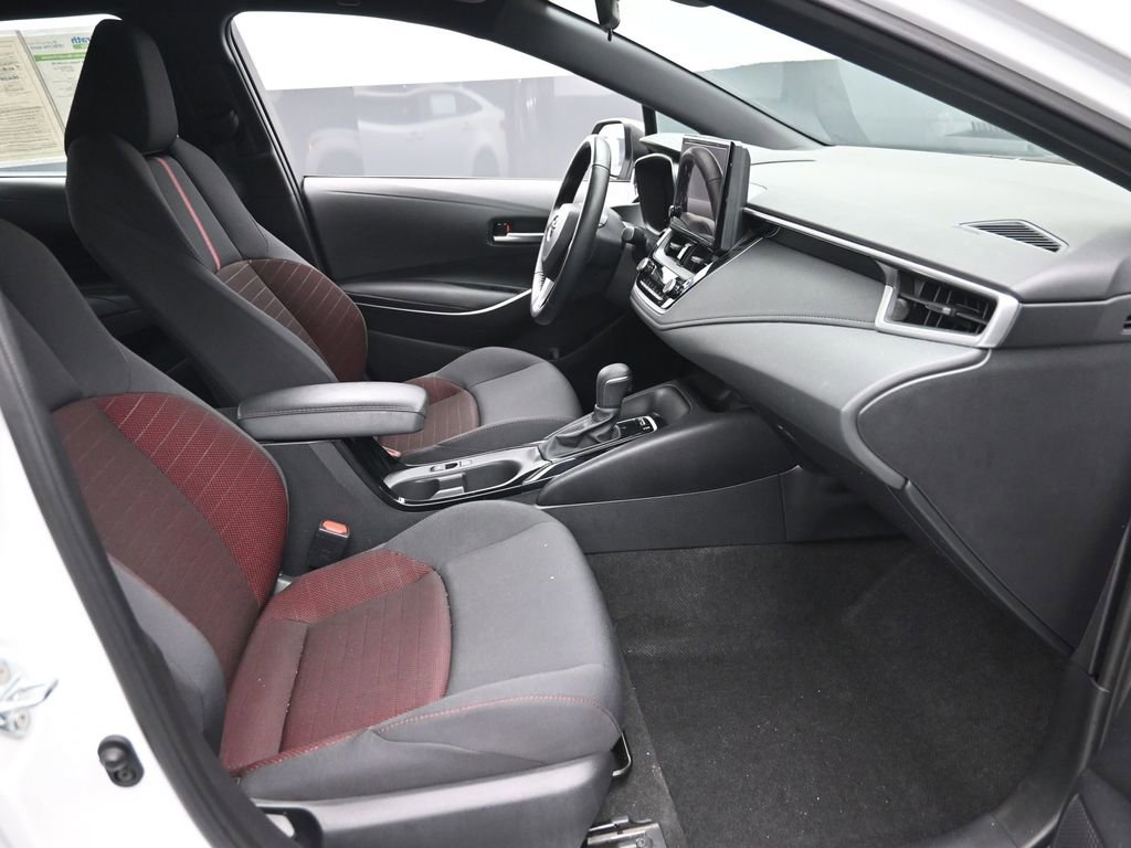 Used 2024 Toyota Corolla SE image 7