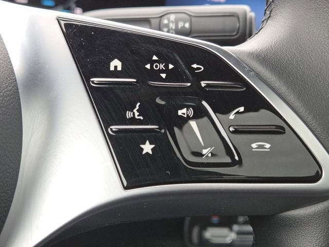 Used 2025 Mercedes-Benz CLA 250 4MATIC image 12