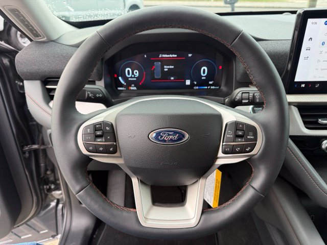 Used 2026 Ford Explorer Active w/ Active Comfort Package RWD image 19
