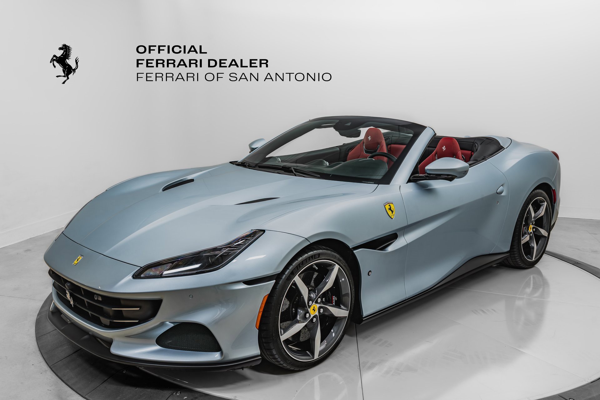 Certified 2022 Ferrari Portofino M image 12