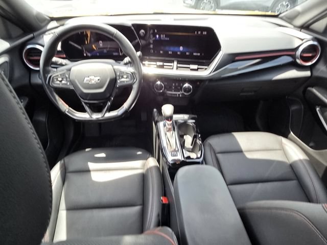Certified 2024 Chevrolet Trax RS w/ Sunroof Package FWD image 12