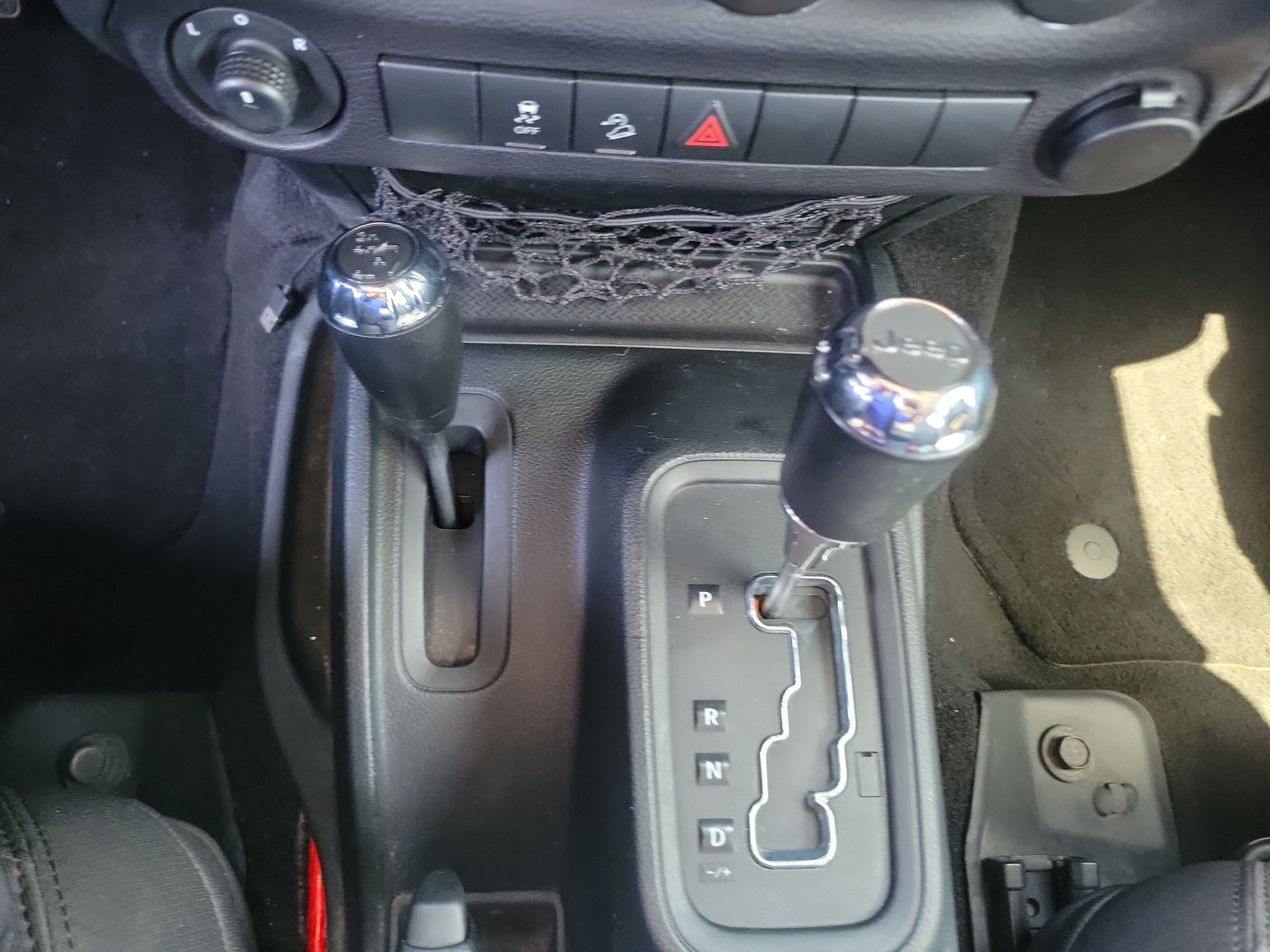 Used 2018 Jeep Wrangler Unlimited Sport S AWD/4WD image 28