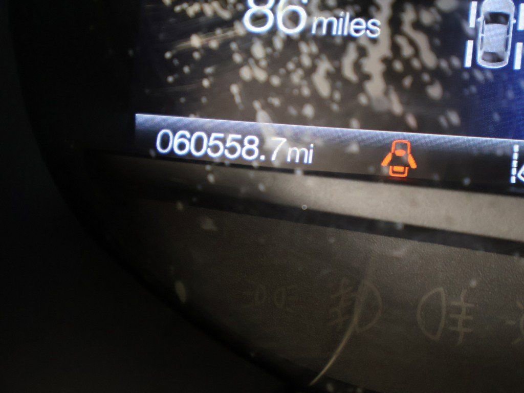 Used 2022 Ford Edge Titanium image 38