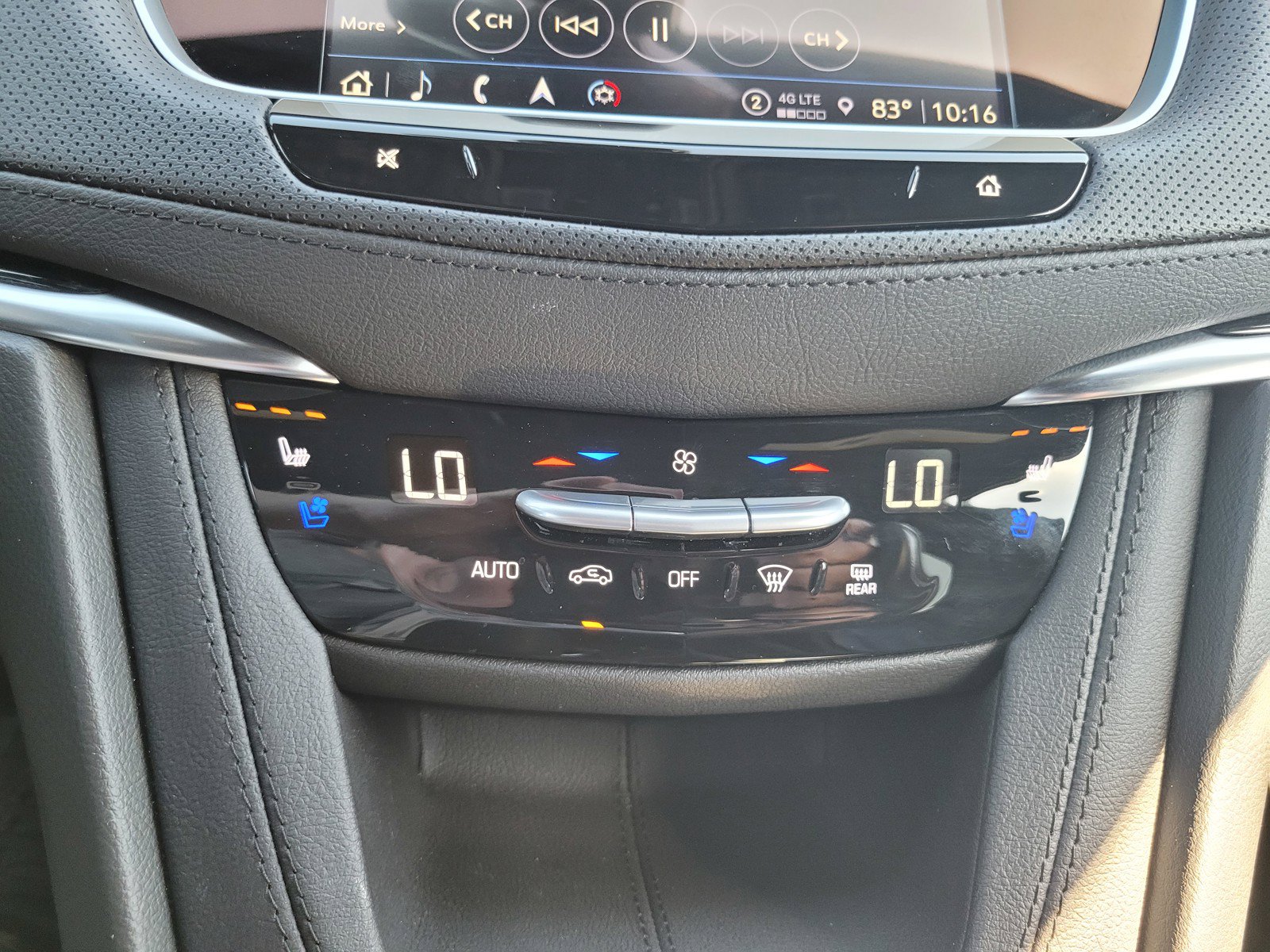 Used 2026 Cadillac XT5 Premium Luxury w/ Driver Assist Package FWD image 22