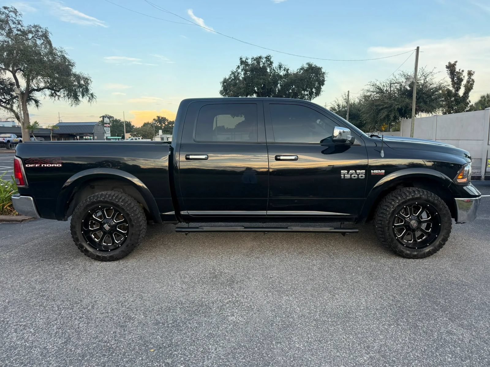Used 2013 RAM 1500 Laramie w/ Protection Group AWD/4WD image 4