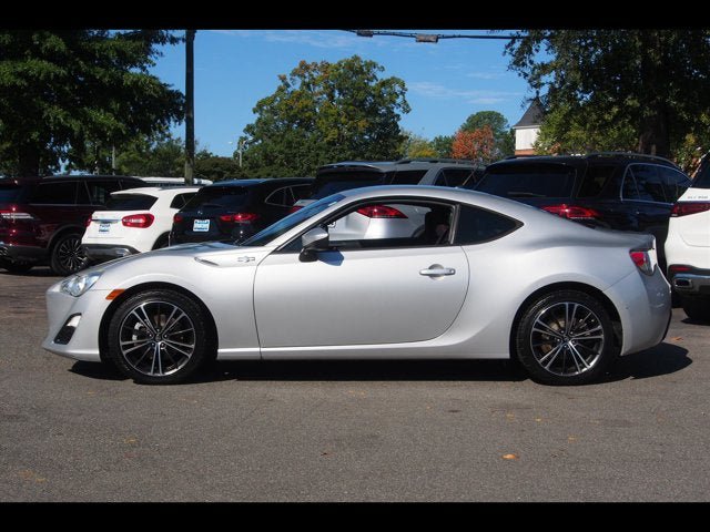 Used 2013 Scion FR-S RWD image 2