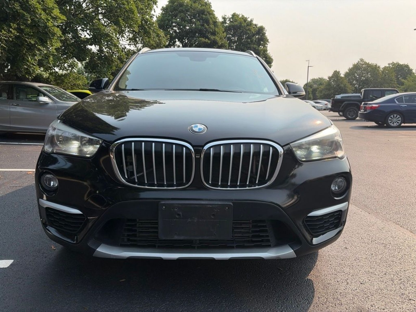 Used 2018 BMW X1 xDrive28i w/ Convenience Package AWD/4WD image 2