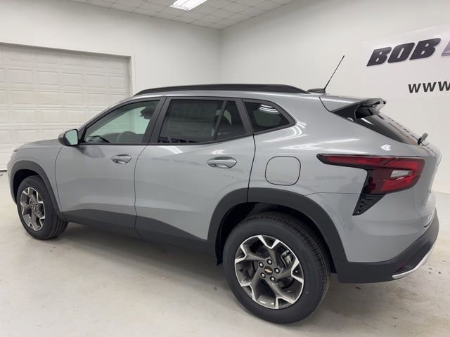 New 2026 Chevrolet Trax LT w/ Driver Confidence Package image 7