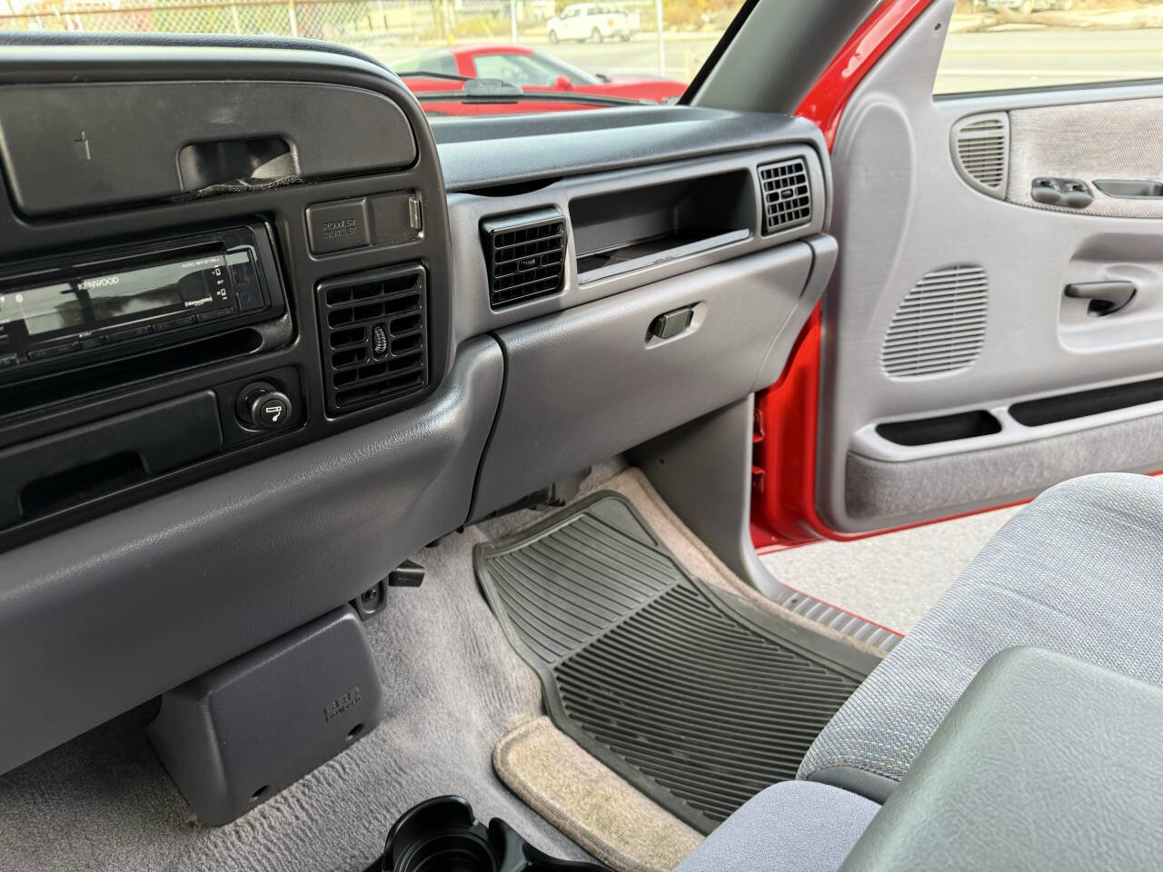 Used 1997 Dodge Ram 1500 Truck 2WD Club Cab image 86