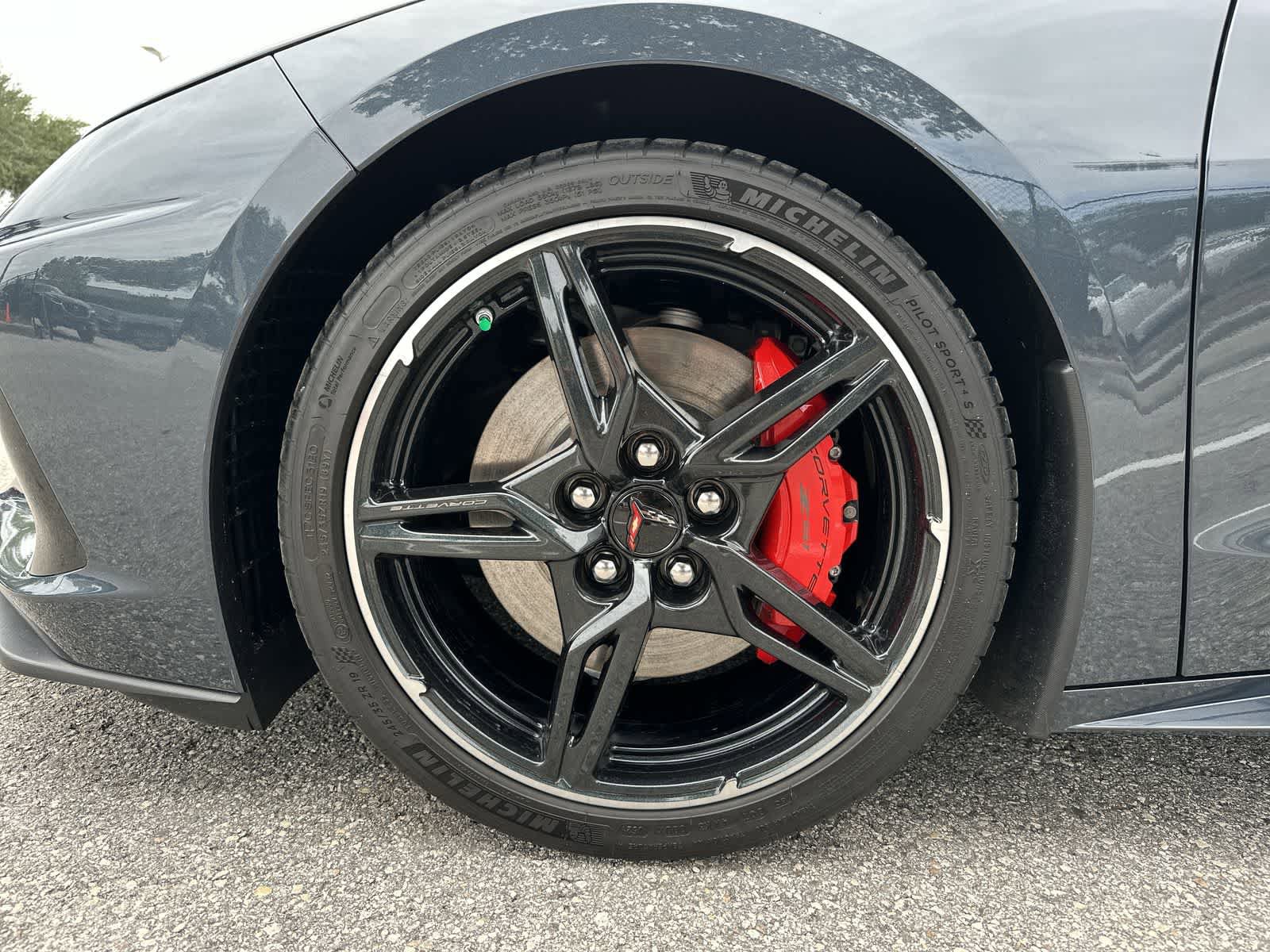 Used 2021 Chevrolet Corvette Stingray Preferred Cpe w/ Z51 Performance Package RWD image 13