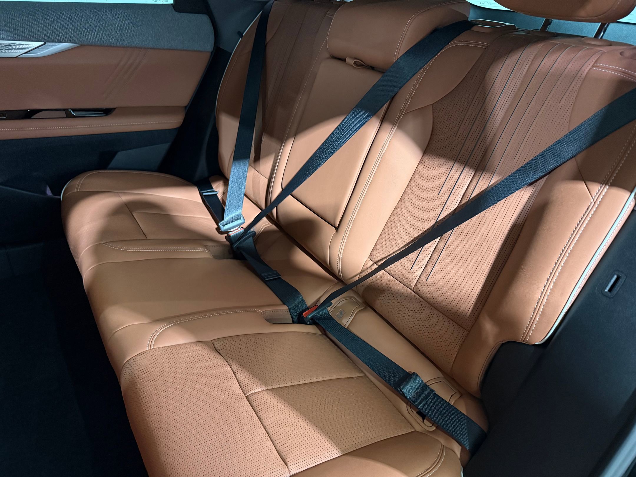 New 2026 Cadillac Optiq Luxury 2 image 42