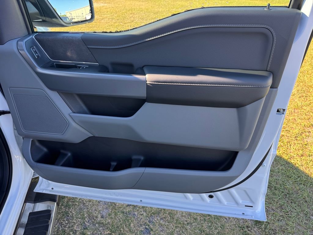 New 2025 Ford F150 XLT w/ Equipment Group 301A Standard image 19
