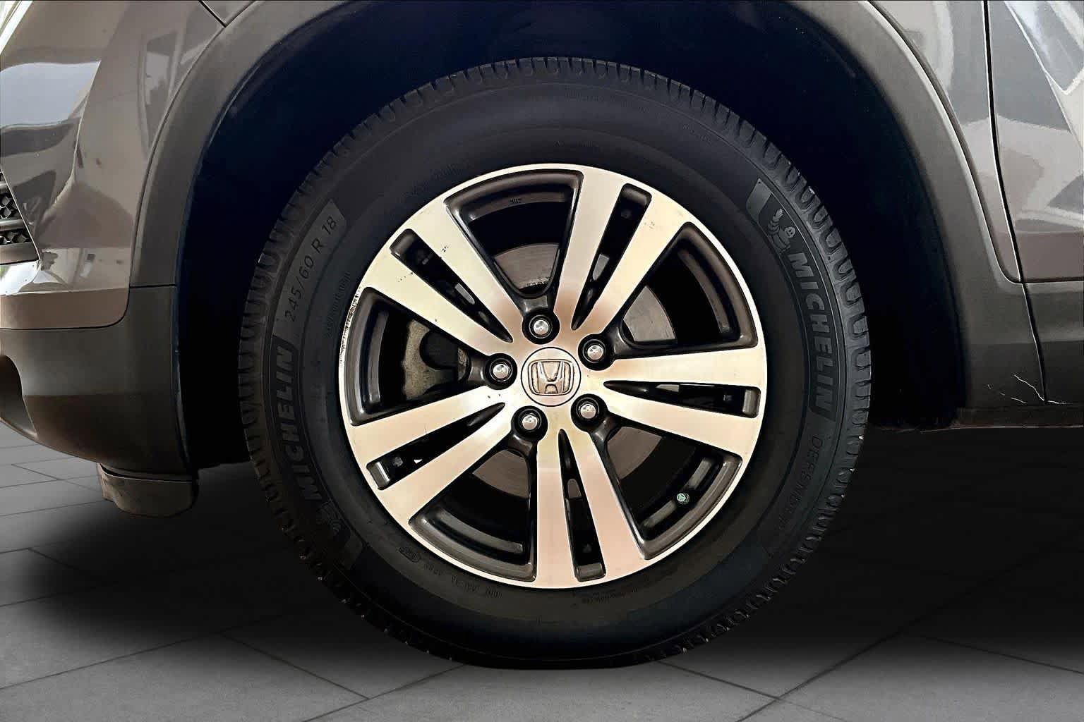 Used 2017 Honda Pilot EX-L image 10