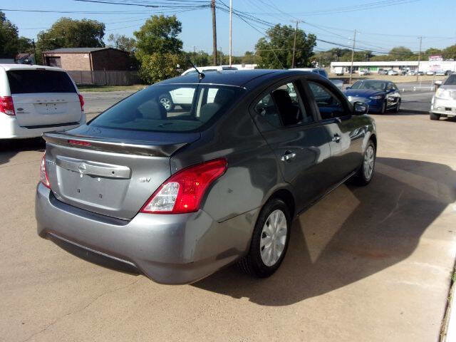 Used 2018 Nissan Versa SV image 7