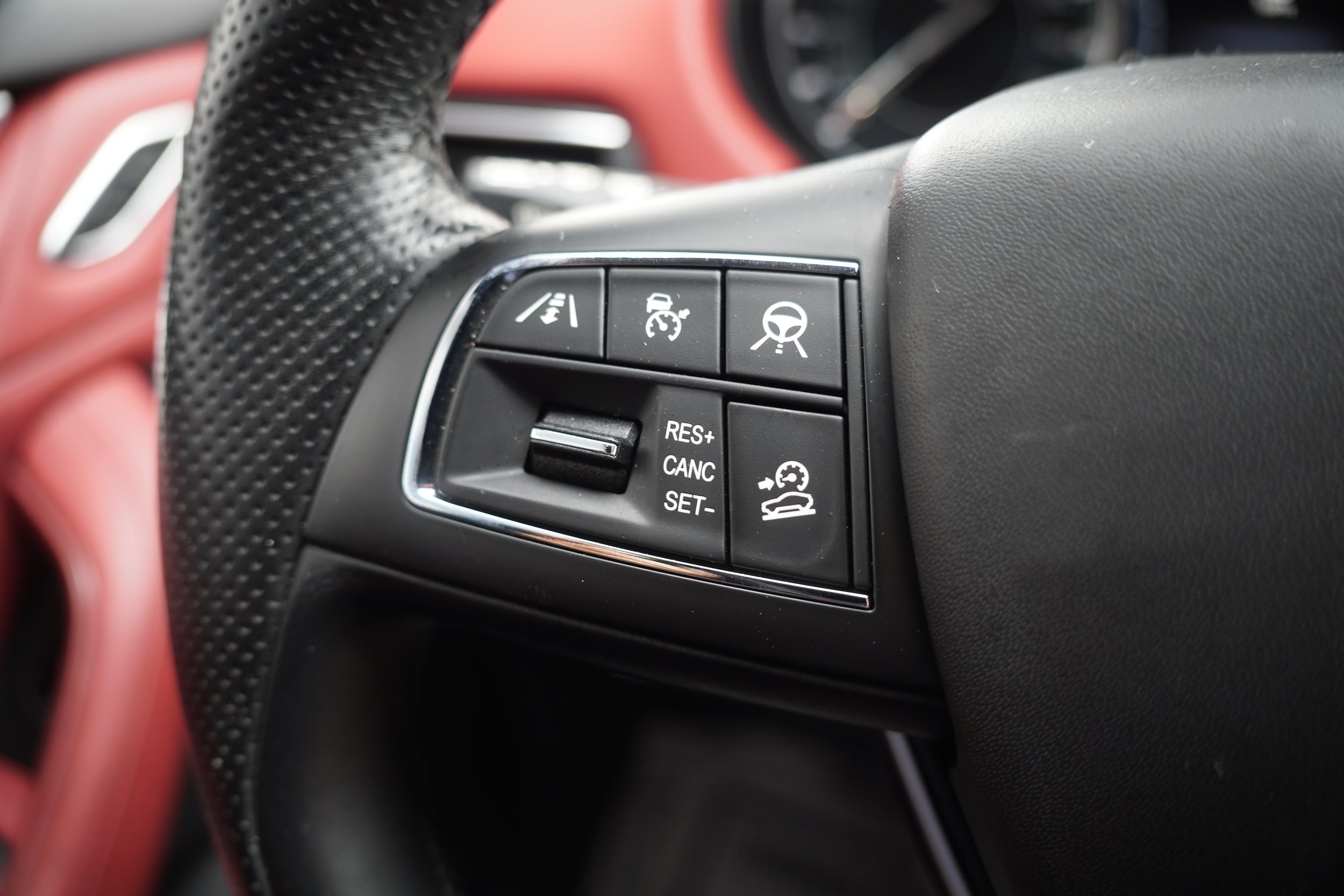 Used 2022 Maserati Levante Modena AWD/4WD image 18
