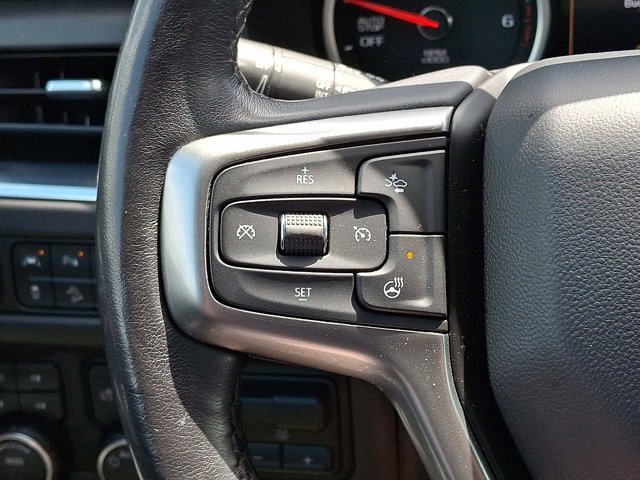 Used 2021 Chevrolet Tahoe Premier w/ Premium Package AWD/4WD image 26