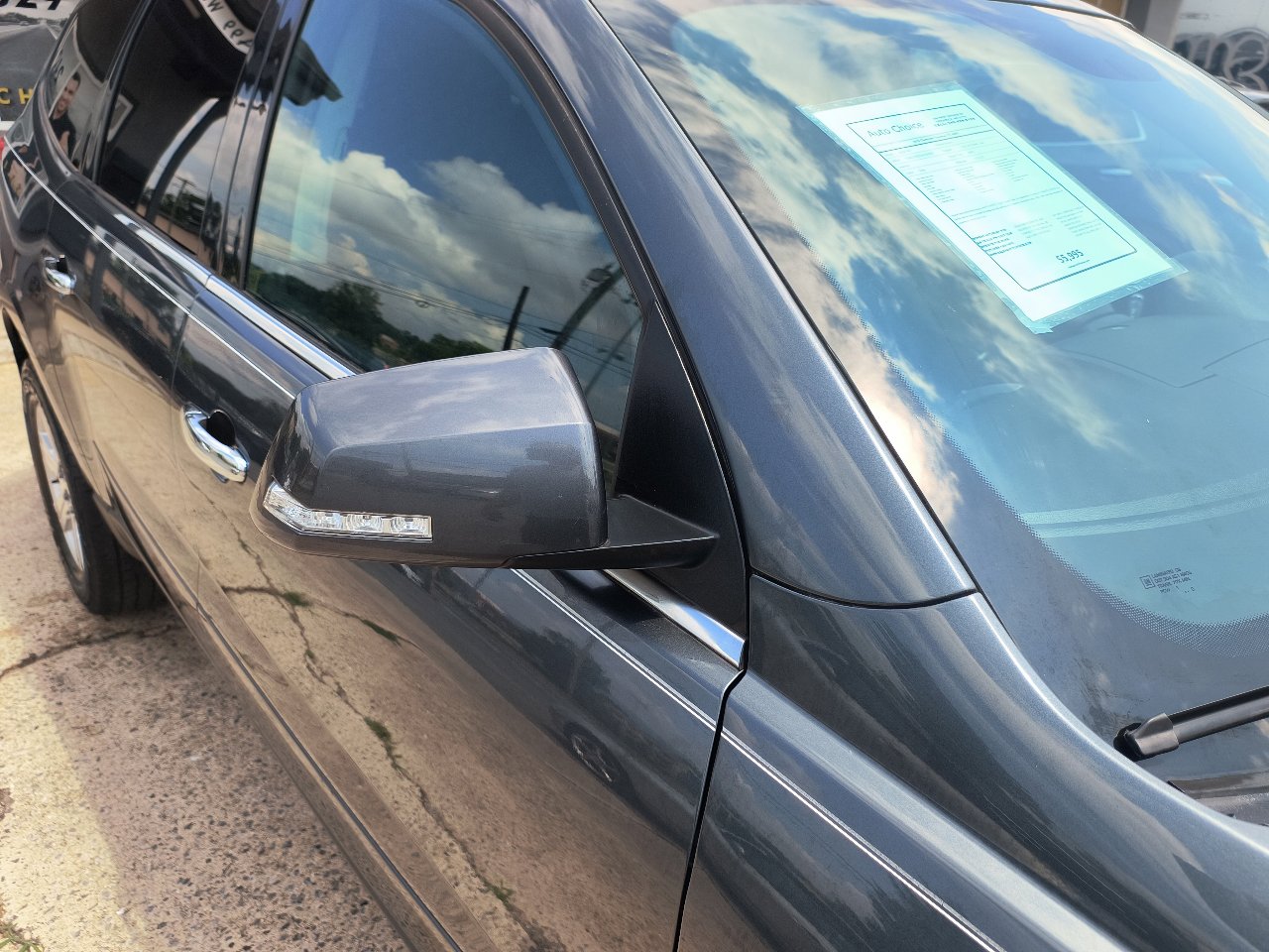 Used 2010 Chevrolet Traverse LT image 27