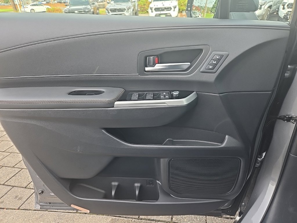 New 2026 Toyota Sienna Platinum AWD/4WD image 17