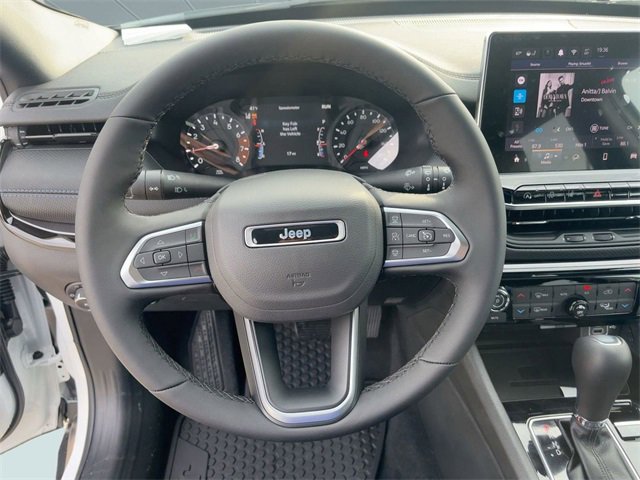 New 2026 Jeep Compass Latitude image 22