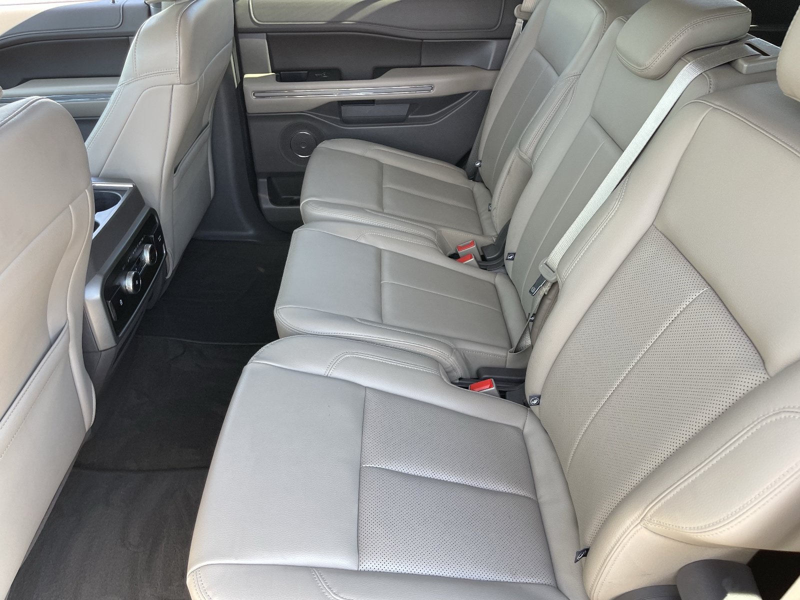 Used 2021 Ford Expedition XLT RWD image 19