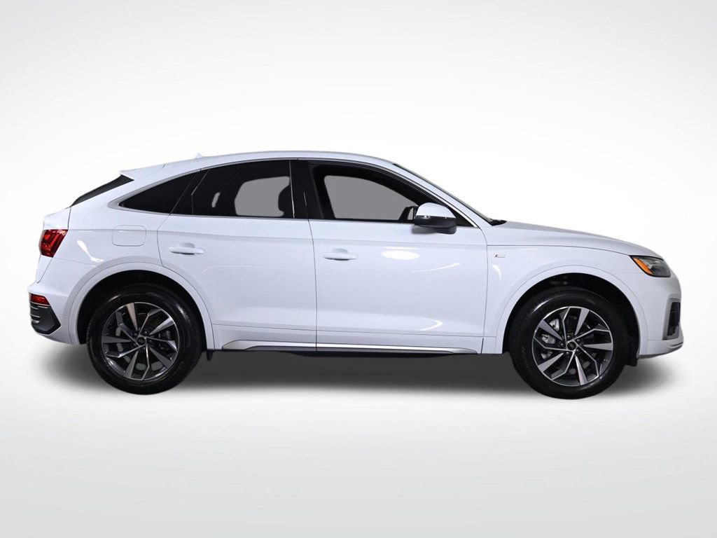Certified 2025 Audi Q5 2.0T Premium Plus w/ Premium Plus Package AWD/4WD image 6